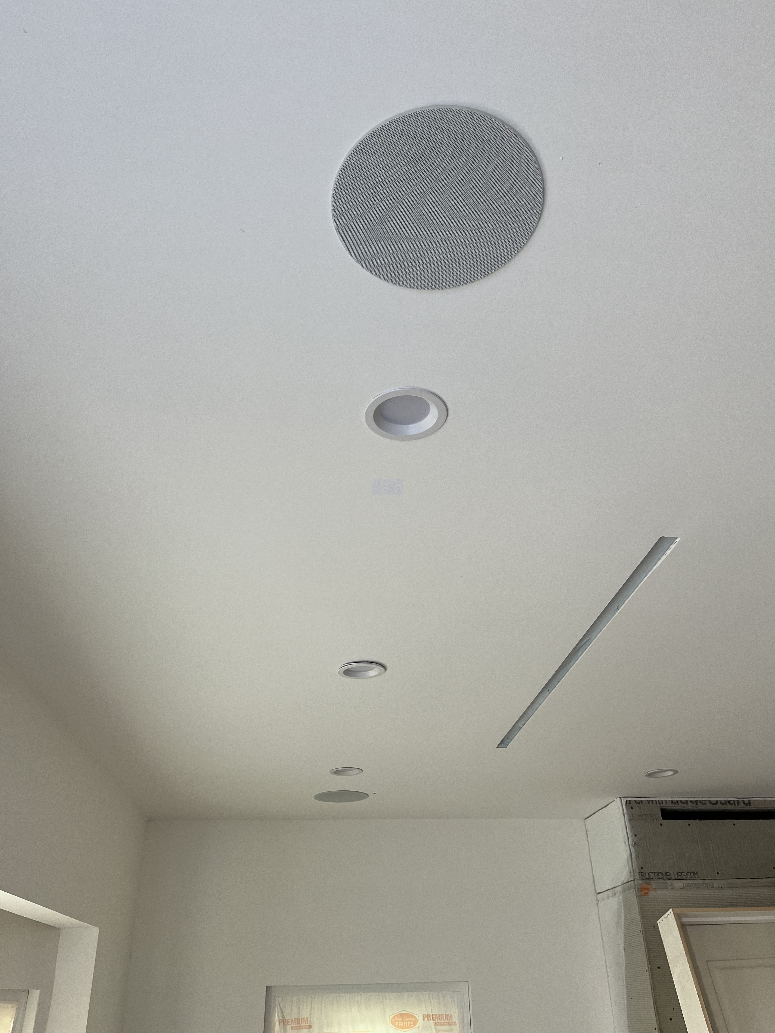 Surround Sound in ceiling speakers